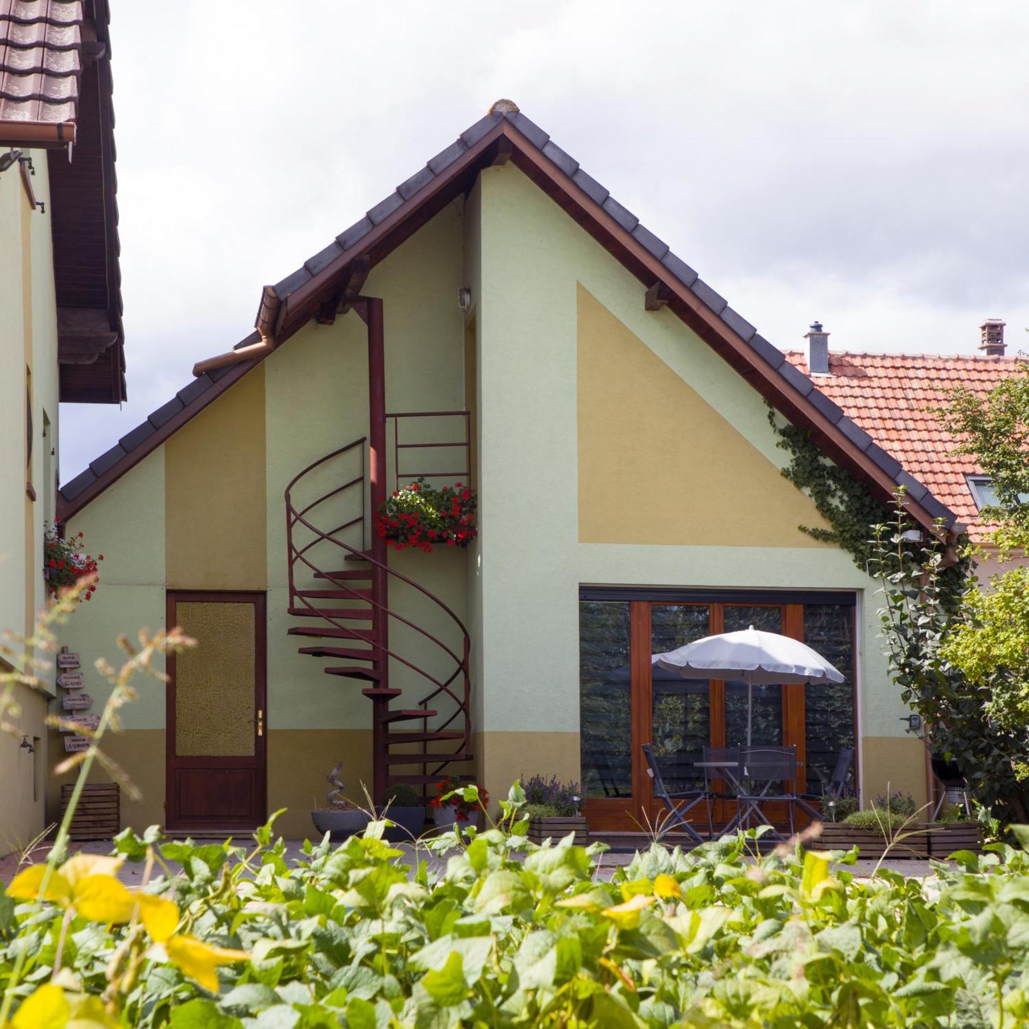 Sainte-Croix-en-Plaine Le Cocon Appart Avec Parking Prive & Terrasse מראה חיצוני תמונה